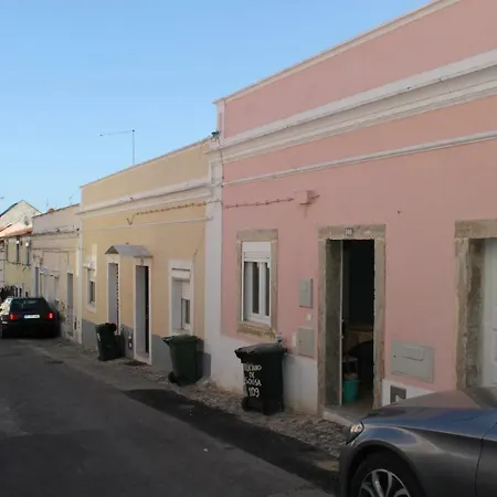 Alcantara, T2 Duplex Em Moradia Remodelada Σπίτι διακοπών Lisboa